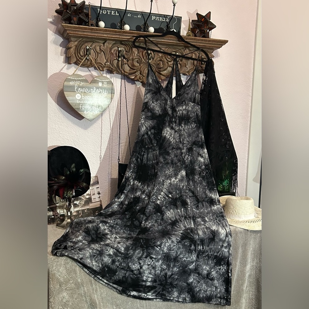 🔥 SOLD 🔥Steve Madden tye dye maxi dress - Picture 11 of 16